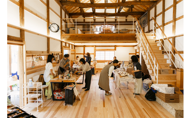 地元のマルシェへ　～「オアシス妙典」でたのしむマルシェ～