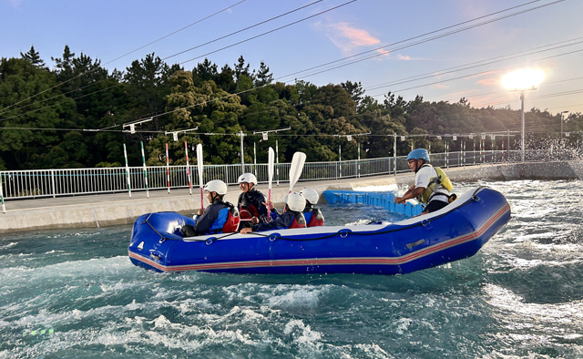 水辺や涼しい屋内で楽しむ夏のおでかけ〈カヌー・スラロームセンター〉