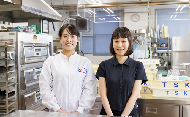 月島食品工業株式会社　橘有咲さん　原田京さん