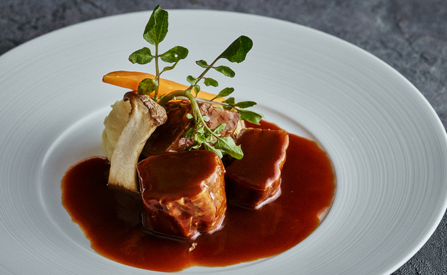 ホテルで過ごすクリスマス〈ホテルオークラ東京ベイ〉特集