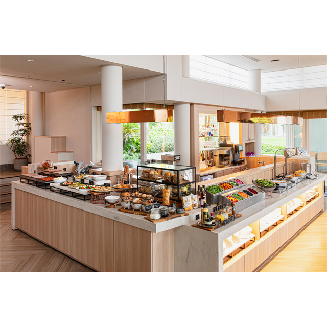 ホテルで過ごすクリスマス〈ホテル エミオン 東京ベイ〉