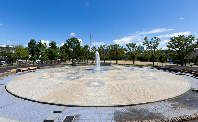 休日は癒しの公園で〈駅前公園〉特集